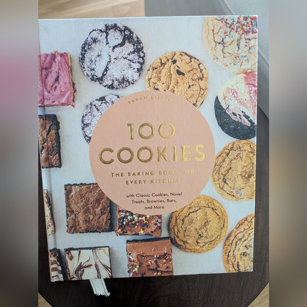 100 Cookies Recipe Book